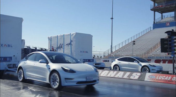 The Tesla Model 3 trailer is about 7,000 kg of modular home 