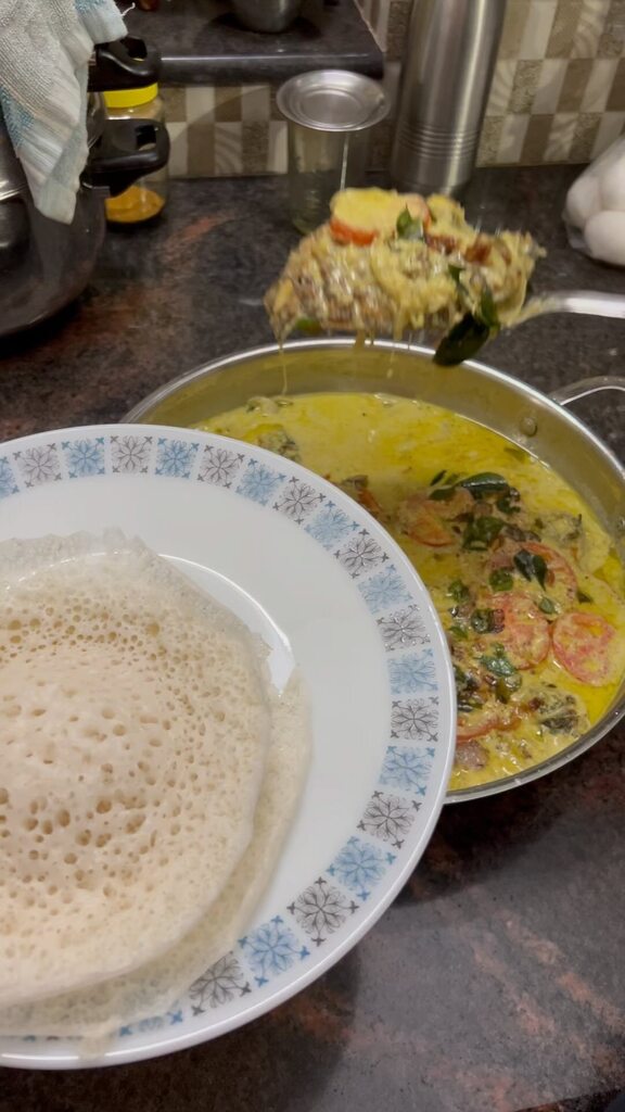 alittlebitofspi's tweet photo. Appam (Rice pancake) with Fish Molly ❤️❤️ All time favourite breakfast 😋 
.
Recipe: https://t.co/EI3yvioOPt

https://t.co/7Cc5Y7dgaZ

#homesweethome #appam #ricepancake #bestbreakfast #bestbreakfastever #fishmolly #fromalittlebitofspice #fishstew #fish… https://t.co/pL3ZT5o2H1 https://t.co/RGRBHmZXNr