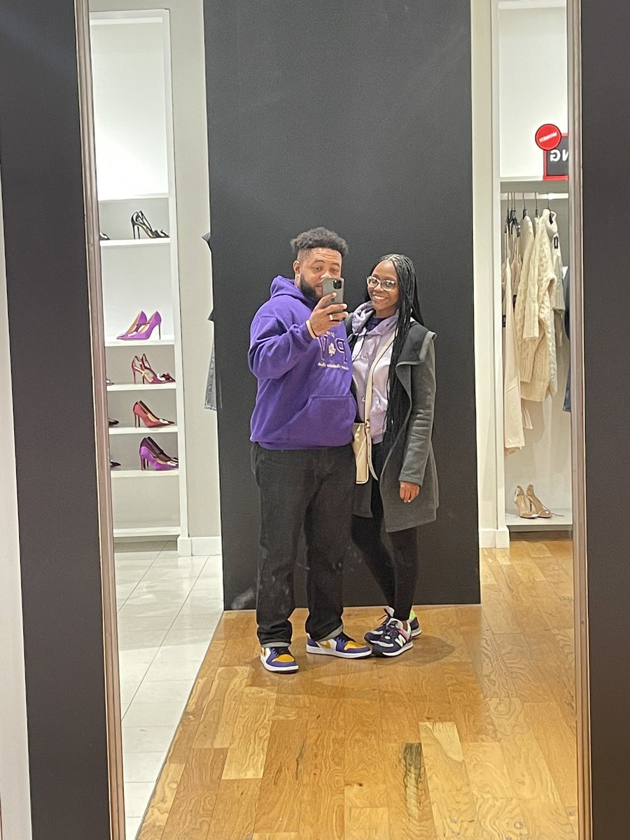 MJWSR35's tweet photo. Happy 1 year Anniversary to us!! #1downforevertogo #blacklove #buildingsomethingBIG https://t.co/W1M0HhfMhA