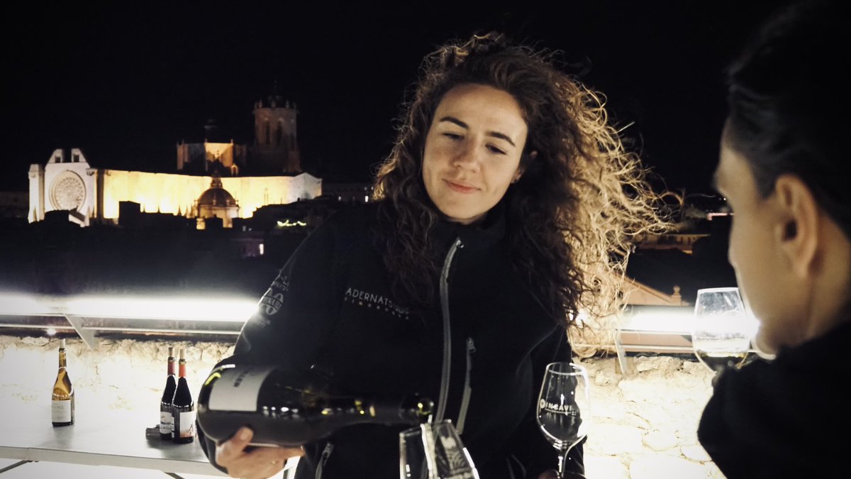 🍷🏛”Tastem la ciutat de la història” combina l’experiència enoturística i el saber fer d’<a href="/ITINEREtarraco/">Itinere Tarragona</a> i <a href="/DOTarragona/">DO Tarragona</a>. 

Cada dia un celler diferent representa la #RutadelViDOTarragona a #Tarragona i avui ha estat el torn del celler cooperatiu <a href="/adernats/">ADERNATS - Vinícola Nulles</a>.
#TarragoninamentGenuí