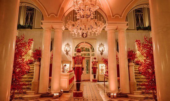 BlueClubResorts's tweet photo. Villa d'Este, Como lake  #blueclubresorts🇨🇭 #villadeste Villa d'Este on Lake Como is not a hotel, but an unforgettable destination.  Built in 1586 on the shores of Lake Como, it has never ceased to define luxury.
#blueclubresortsluxurycollection https://t.co/EuZ9Gt2ZVi