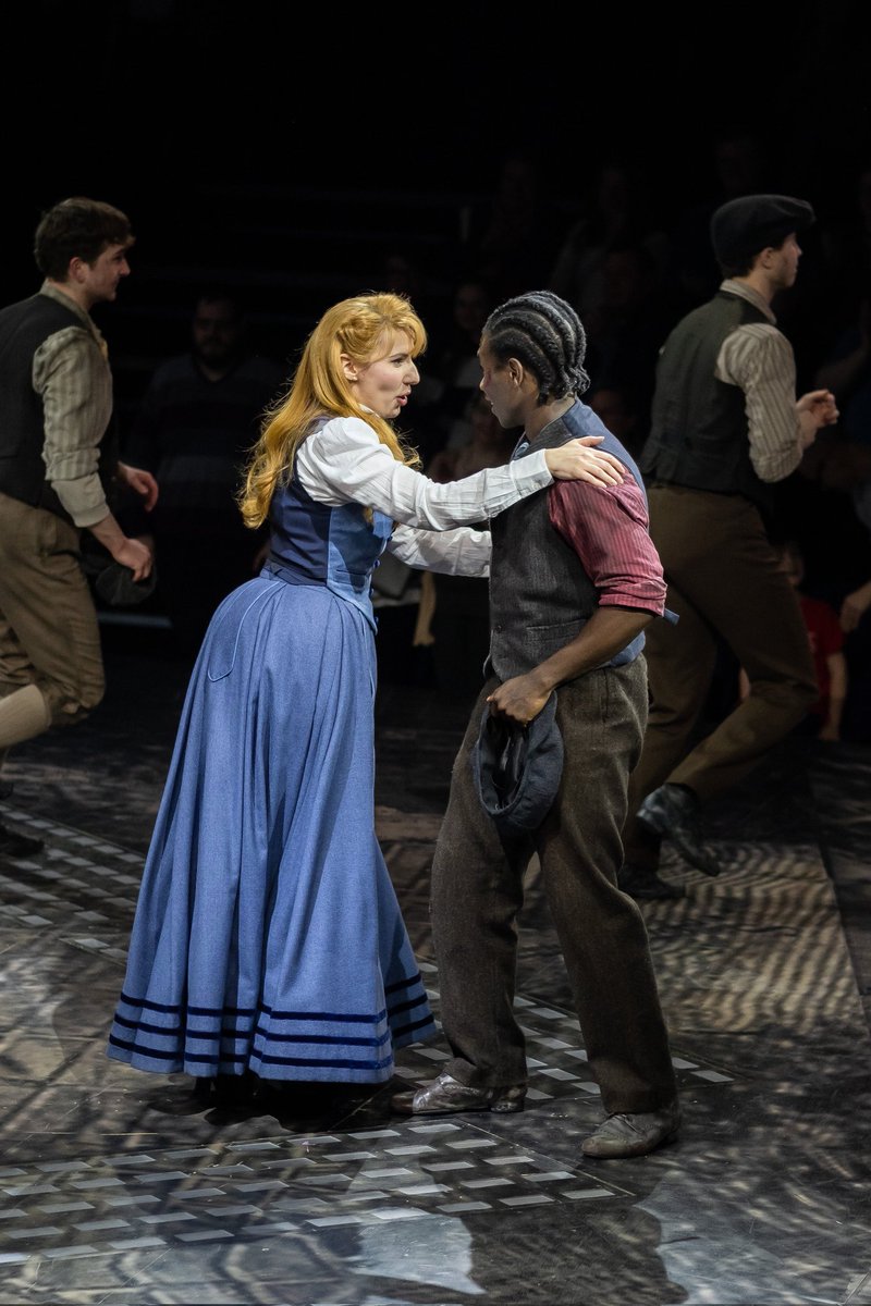 i just think uk newsies are so pretty