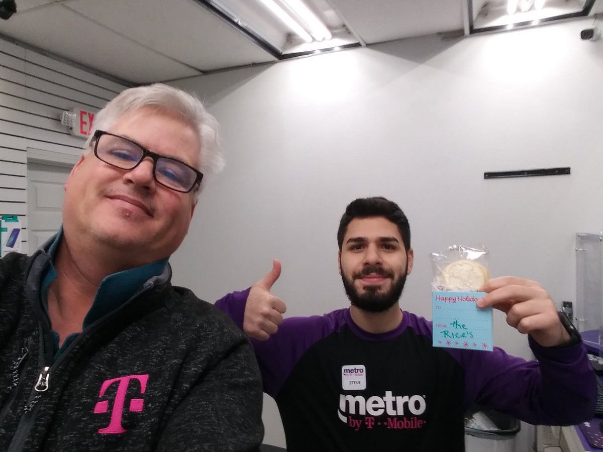 Make Christmas wishes! 8105 Linwood <a href="/Steven0_0AlTon/">Stev</a> <a href="/WinstonAwadzi/">Winston Awadzi</a> <a href="/thayesnet/">Terry Hayes</a> <a href="/GLITTERATI_G/">Farideh</a> @MagentaMDM