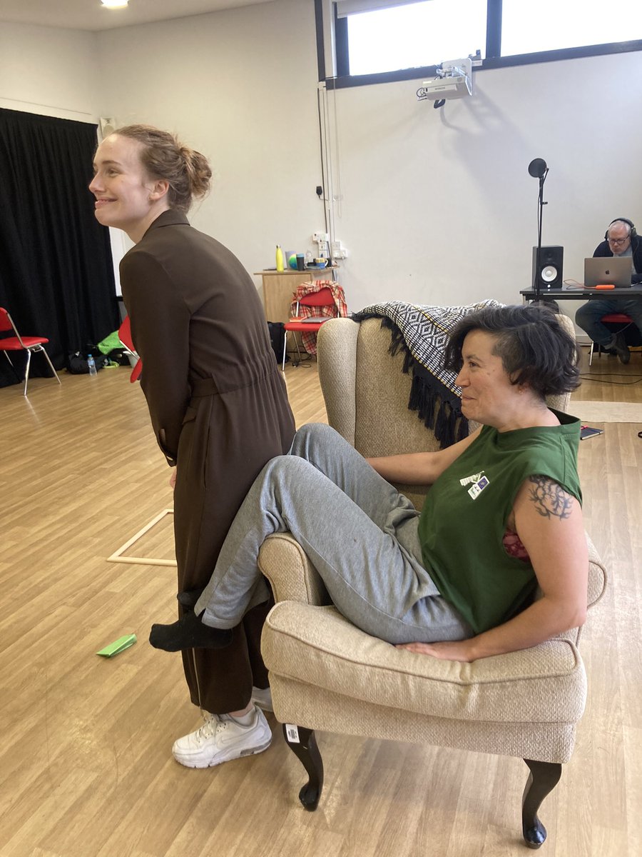 sargent65's tweet photo. @bteamtheatre #TheGardenInMyLivingRoom @LauraRyder5 @DylanBull_ #catrionaJames #IvanStott @rafiaproduces #HarryKingscott @catjames @mariajaneterry @nikkidisney @meerajoshii https://t.co/CtqttSnTKq