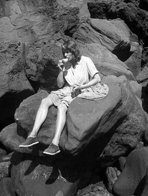 AlbertGalera's tweet photo. Ingrid Bergman.
#Stromboli #IngridForever https://t.co/IhkLIRQRxi