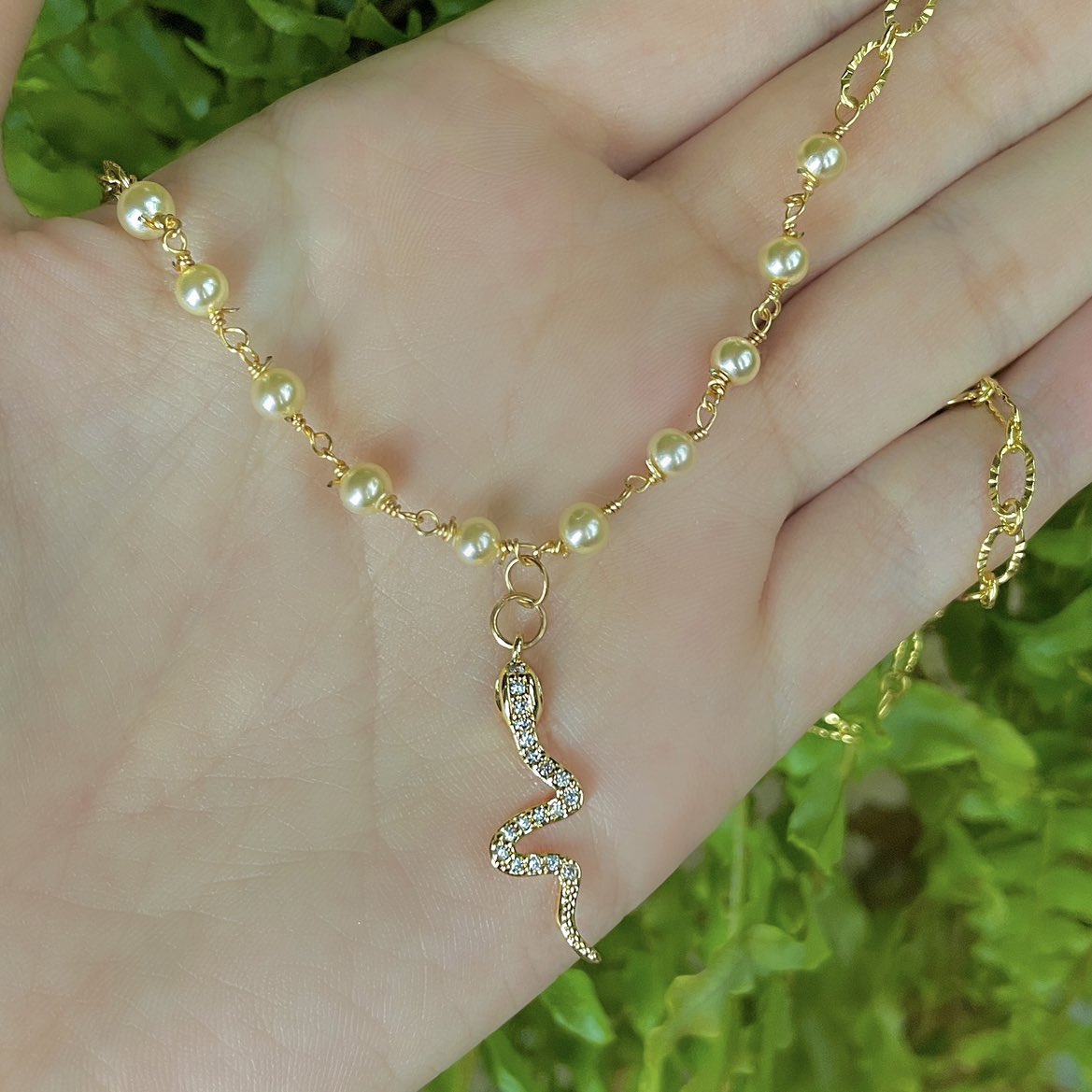 Venusjewellery_'s tweet photo. Crystal snakeee Pearl necklace✨🌙

✨☽༓･⁺‧͙ - 𝒢𝑜𝓁𝒹 𝓅𝓁𝒶𝓉𝑒𝒹- ☽༓･⁺‧✨

𝒜𝓋𝒶𝒾𝓁𝒶𝒷𝓁𝑒 𝒽𝑒𝓇𝑒 :
🧚🏼https://t.co/ik39ZwJcWM🧚🏼 https://t.co/FMgGQI8kMw