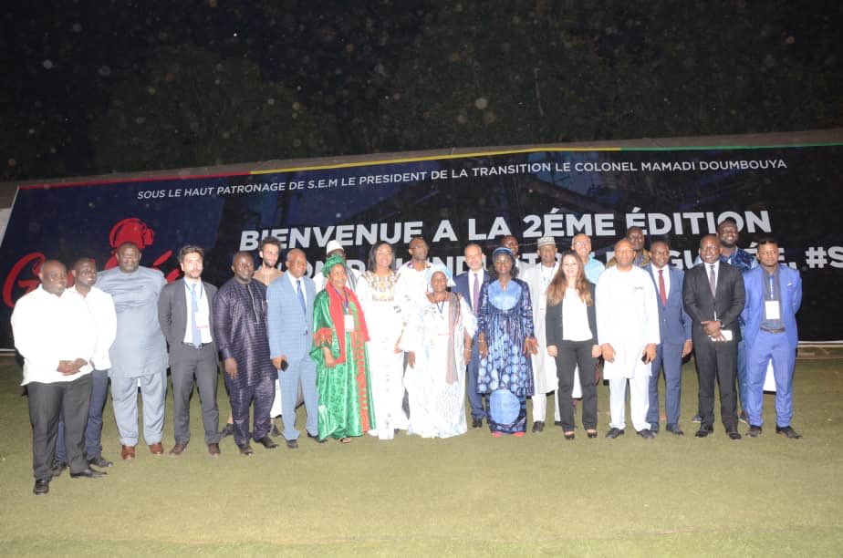UNIDO_Guinea's tweet photo. Clôture 2me Salon Industrie Guinée - #SIG2022. Au cœur des 3 jours: rôle du secteur privé; coopération Sud-Sud avec forte participation #Maroc et #Mali; Nouvelle Politique Industrielle  #Guinee ; rôle vital Industrialisation pour réussite obtenir les  avantages de la ZCLEAf, etc. https://t.co/PVig8uWxzk