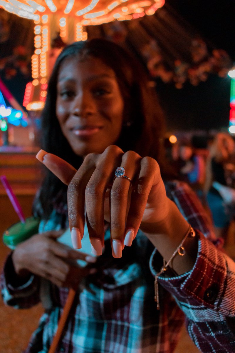 d_copeland74's tweet photo. Y’all I have a whole fiancée in these streets, who would’ve thought😌
⠀⠀⠀⠀⠀⠀⠀⠀⠀
#engagedtobemarried https://t.co/ZCH3rYBIPR