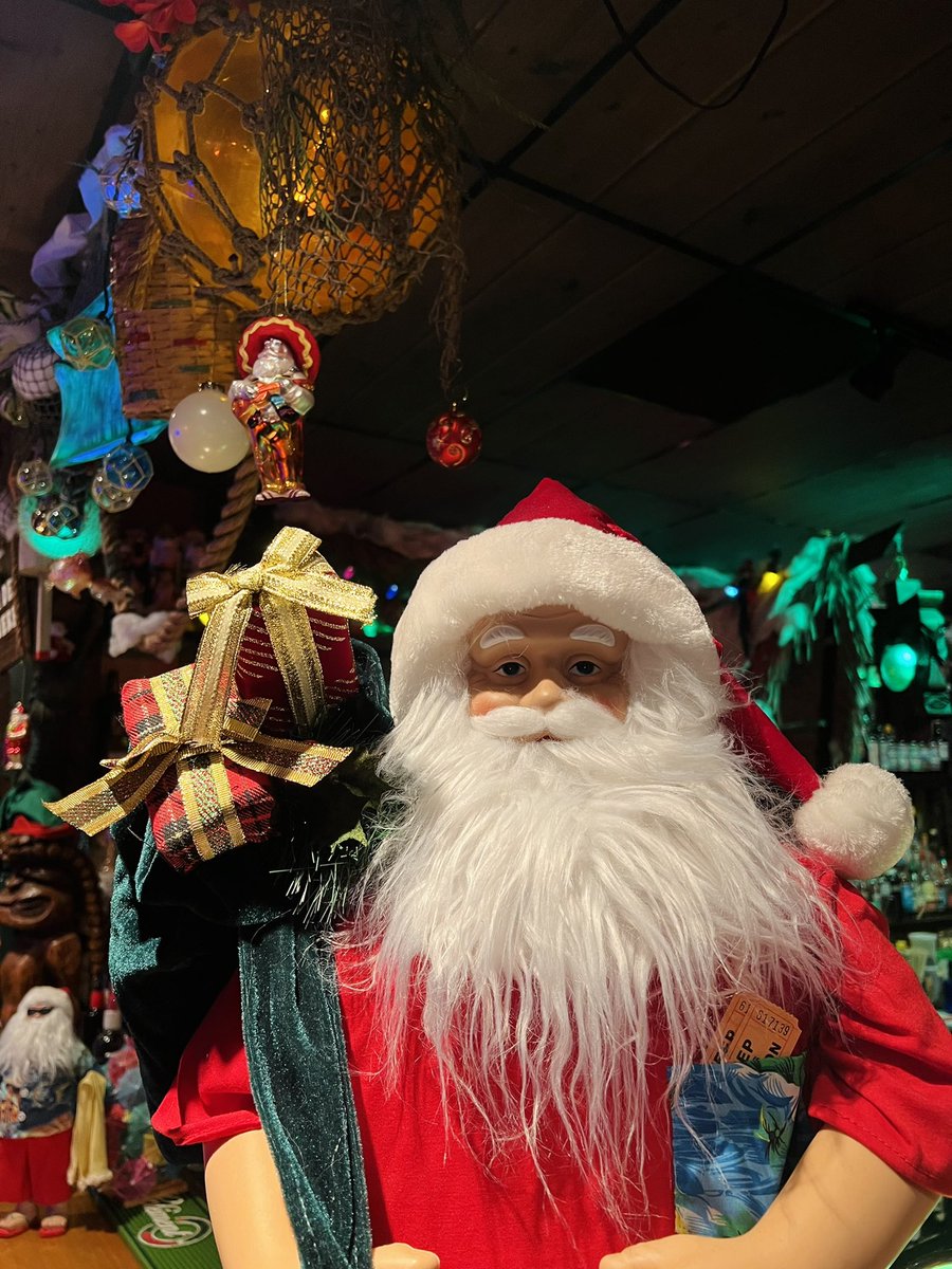 Come say Aloha to Santa before Christmas!
We’ll be closed 12/23 - 12/26! Don’t worry Santa will be back and enjoying his vacation all the way till 1/8!! 

Santa’s Oasis is here from 4pm-2am. 

Stay warm Houston !!!

#leilowhtx #holidayhours #tiki #tikiaf #christmasaf