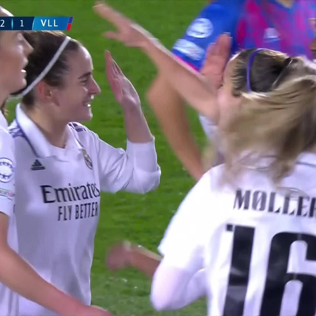 TERESEA ABELLEIRA GIVES REAL MADRID THE LEAD 💪

#UWCL LIVE NOW ⬇️
🇬🇧 🎙  
🇪🇸 🎙  
🇦🇱 🎙
