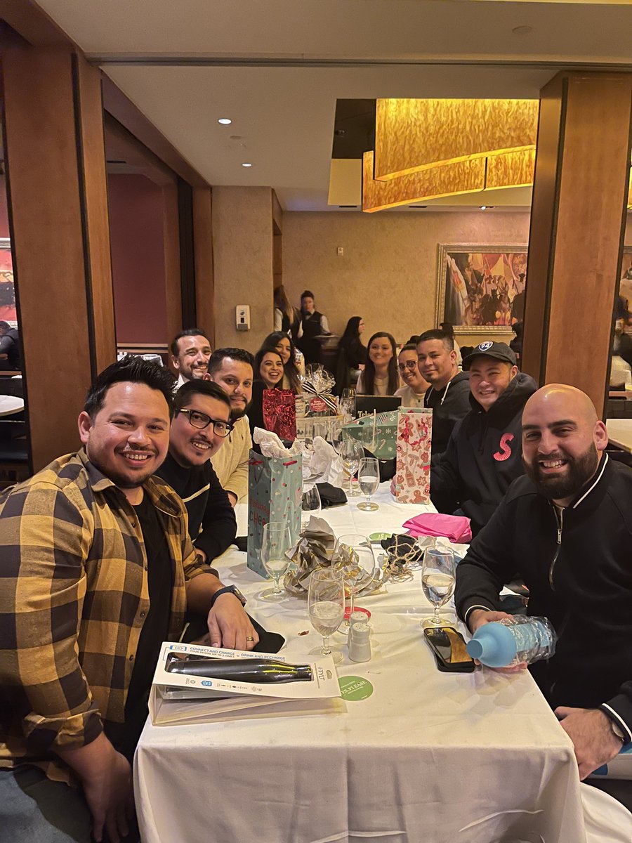 San Diego Armada IHX (@sd_armada_ihx) on Twitter photo Happy Holidays from the San Diego Armada Leaders #LifeAtAtt
💙🎄🎁
<a href="/IHXPacific/">IHX Pacific IMPACT</a>
<a href="/LifeAtATT/">Life at AT&T</a> Happy Holidays from the San Diego Armada Leaders #LifeAtAtt
💙🎄🎁
<a href="/IHXPacific/">IHX Pacific IMPACT</a>
<a href="/LifeAtATT/">Life at AT&T</a>