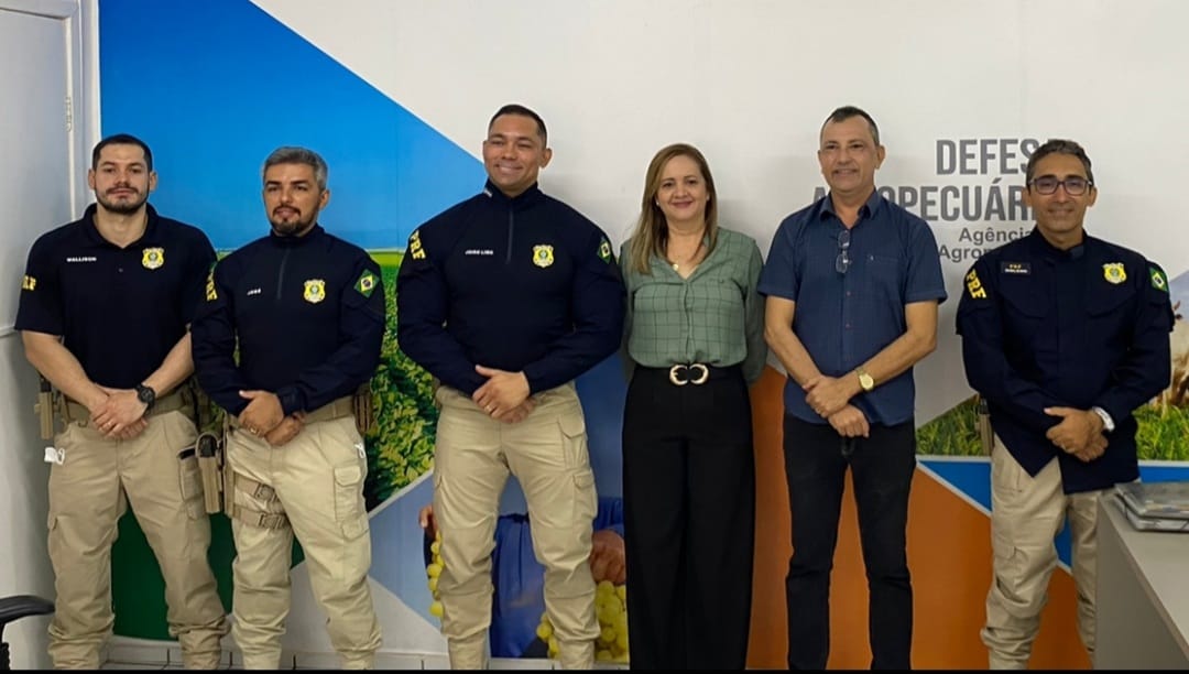 adapi_pi's tweet image. A Diretora Geral da Adapi, Alexsandra Carvalho, e o gerente de Defesa Animal, Ídilio Moura, estiveram reunidos com a PFR do Piauí para tratar do Acordo de Cooperação Técnica entre as instituições a ser implementado em 2023.
@PRF191PI
#adapi #prfpi