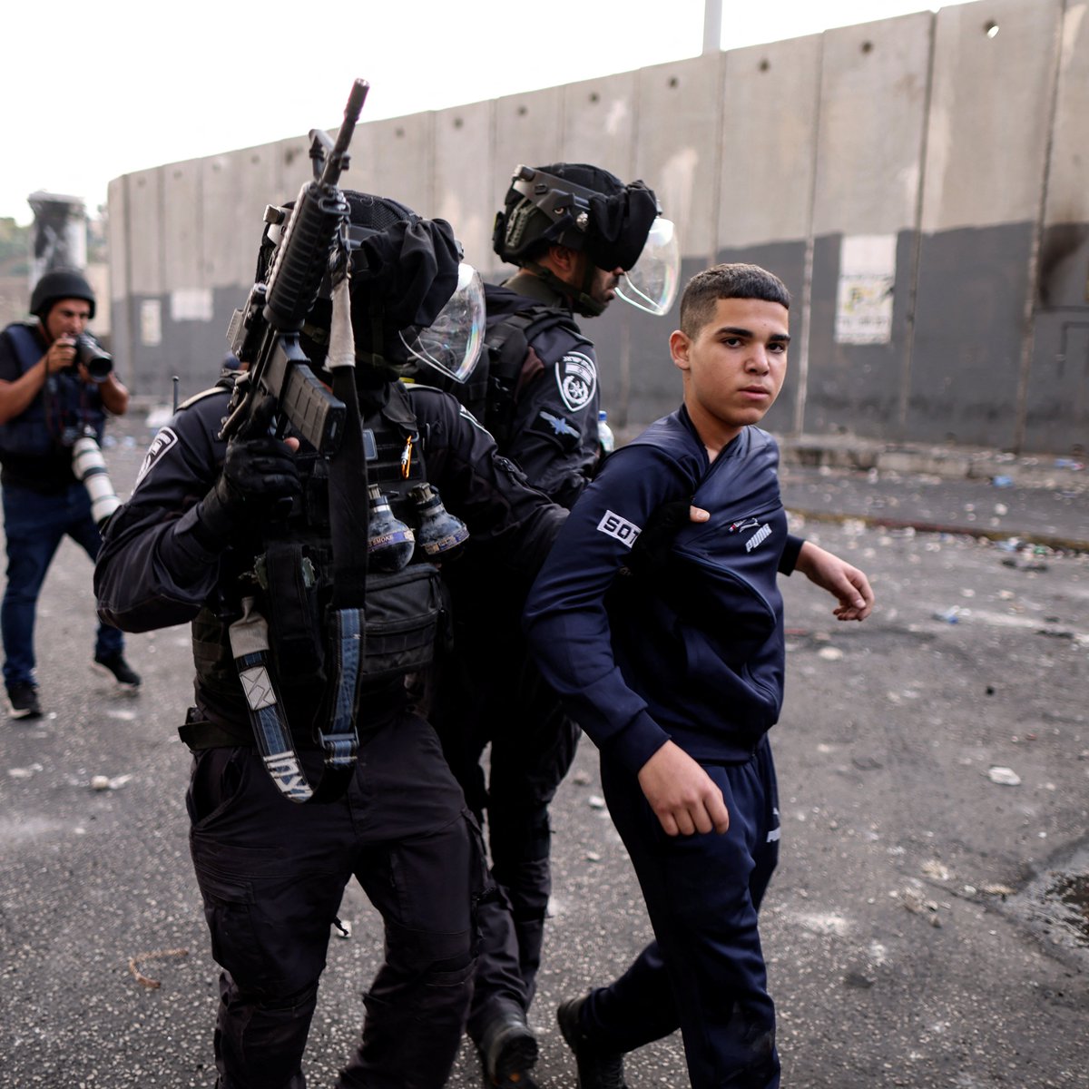 ajplus's tweet photo. 2022 was the deadliest year for Palestinian children in the occupied West Bank in over 15 years.

Israel has just announced a new government including far-right extremists who support more illegal settlements and anti-Palestinian violence. 🧵 https://t.co/hkQFxCCbxb