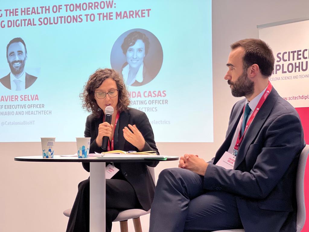 SciTechDiploHub's tweet photo. 🎙️ «Talent circulation between knowledge ecosystems is crucial given the nature of today's markets. Exchanging knowledge between #Boston and #Barcelona is how @Neuroelectrics became pioneering in the field of brain #DigitalHealth.» @ne_casas 

#BarcelonaAlumni https://t.co/r6ETac6TlN