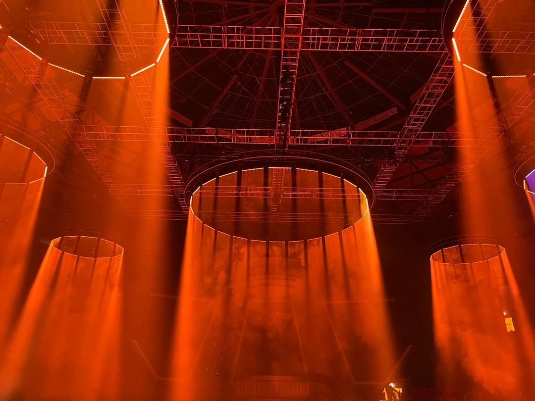 ClayPakyNews's tweet photo. Rapyd’s “Hack the Galaxy” Event at Lisbon’s Web Summit 2022 Shines with Claypaky Fixtures Chosen by Lighting Designers Omer Israeli and Dor Aichner.
96 x Tambora Batten Square
48 x Xtylos
16 x Mythos²
Read more: https://t.co/5Q7C9KWVRB
#Claypaky #TamboraBatten #Xtylos #Mythos2 https://t.co/9CsFkyuxOd