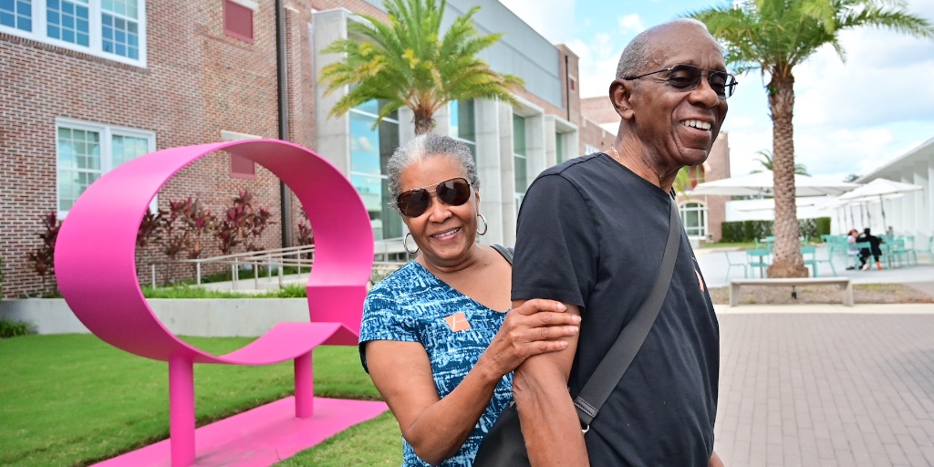 Winter holidays are here...need a last minute gift for someone? We've got you covered! Give the gift of a SAM membership for year-round joy. bit.ly/3WuWf6n