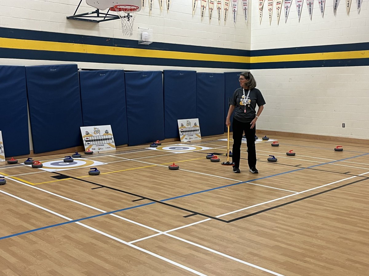 SarahBecker84's tweet photo. Learning to curl @HolyNameofMary today in the gym thanks to the generosity of our Parent Council and @GetCracking!! Some future curlers in the making!!! 🥌 #curlanywhere @CurlingCanada @RockSolidCurl  We hope to get to curling rink in 2023!! https://t.co/cqDatvVGzY
