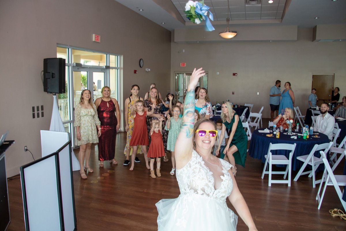 avstatmedia's tweet photo. Congratulations to Lacie and DJ who had a beautiful wedding at St. Pete Community Center, shot by us here @avstatmedia 

#weddingphotography #photography #wedding #bridesquad #weddingbash  #weddingsflorida #weddings #floridawedding https://t.co/zHLGOxt5q1