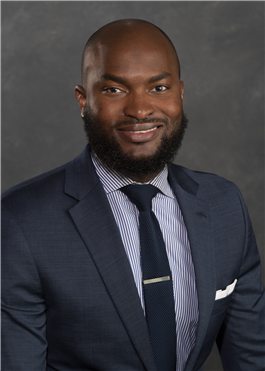 Idris Yakubu is one of several medical professionals <a href="/GovernorVA/">Governor Glenn Youngkin</a> appointed to Virginia’s Renal Disease Council. Idris, a Solid Organ Transplant Pharmacy Specialist with VCU Health, is excited to continue to advocate for patients and serve the community! ➡️ bit.ly/3HZRcHh