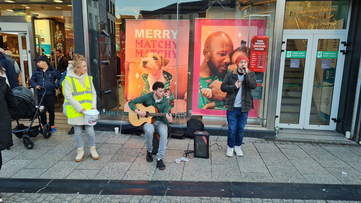 Cristiona_Kiely's tweet photo. #BuskAid on the streets of #Waterford today as part of @Winterval_WAT fundraising for @tinteanhousing 

Watch out for the bucketshakers!! https://t.co/SDe8GE9k2f