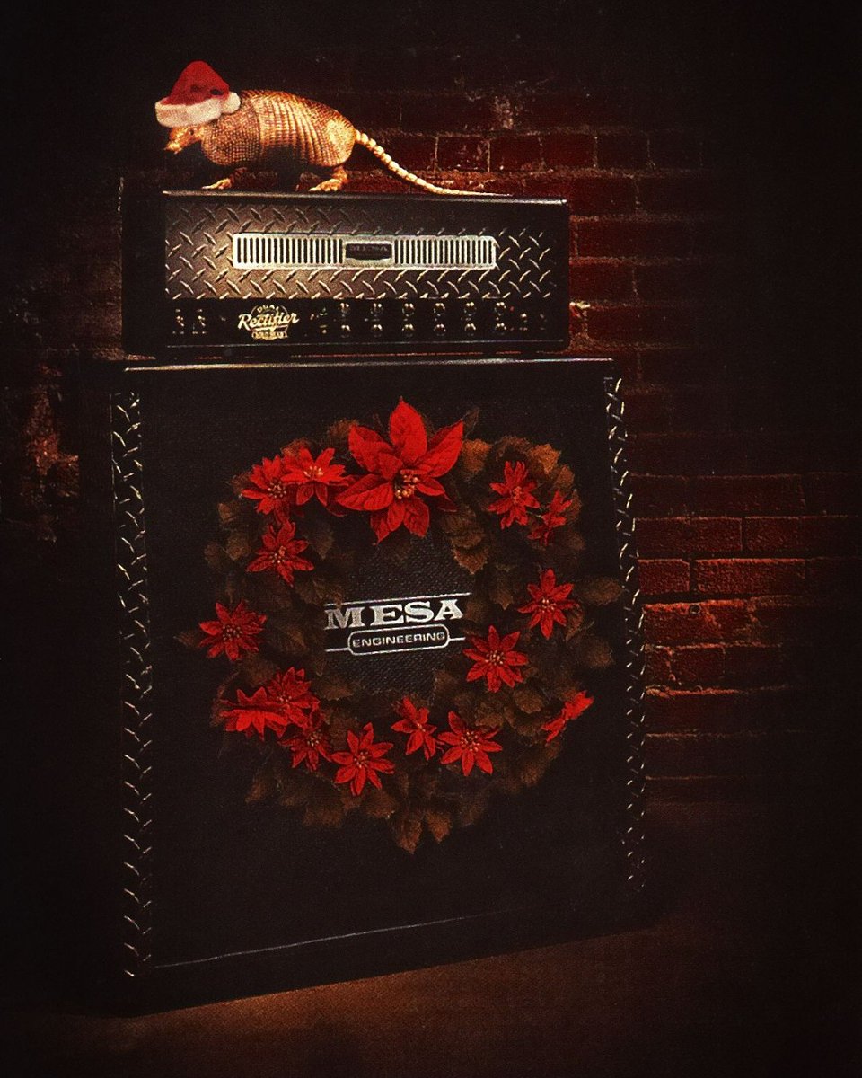 MesaBoogie's tweet image. #TBT - It's Scratchy the armadillo, from a Christmas past, wishing everyone Holidays that Rock!

#MesaBoogie #DualRectifier #4x12Rectifier