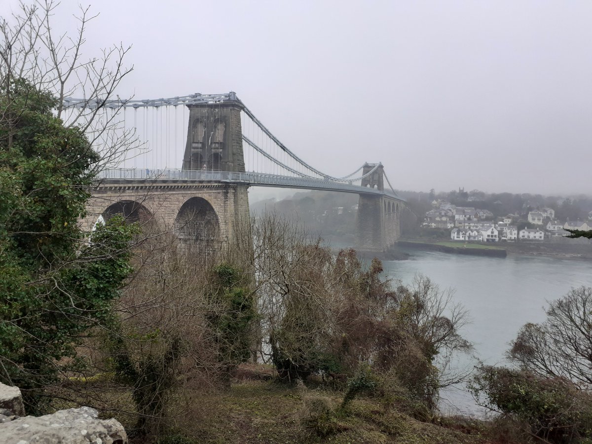 A very misty #MenaiBridge today #Anglesey #NorthWales @AngleseyScMedia @DerekTheWeather @NWalesSocial @ItsYourWales