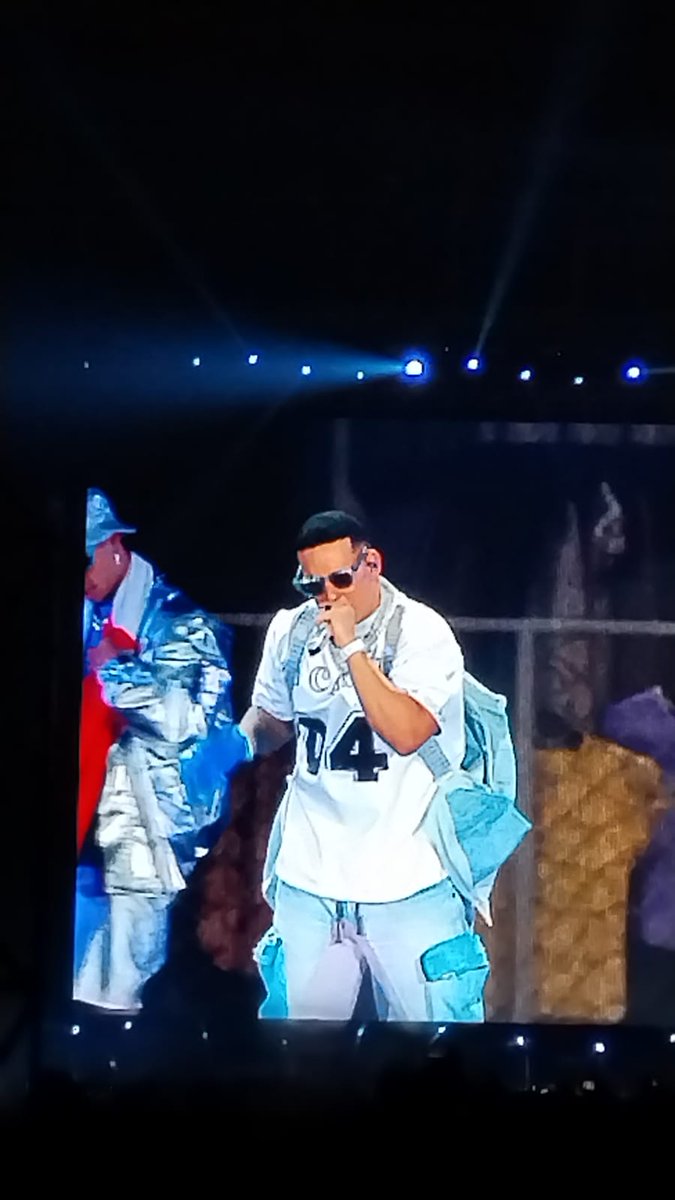 emily nuñez guillen tweet media