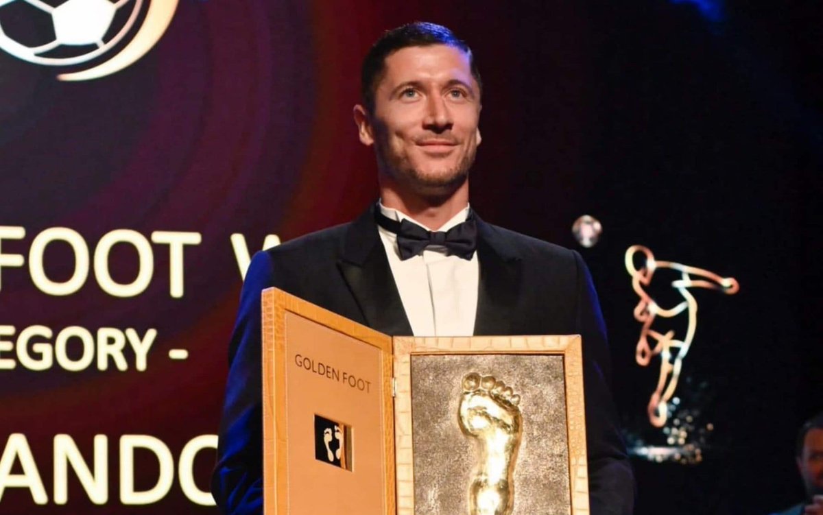 BarcaUniversal's tweet photo. Official: Lewandowski has won the Golden Foot 2022 award. https://t.co/79srHUjAmn