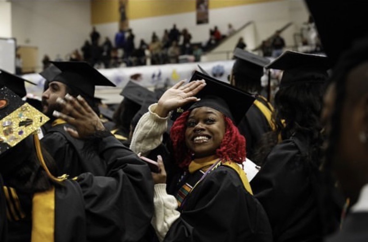 CONGRATS TO OUR NEWEST ALUMNI OF BOWIE STATE UNIVERSITY🖤💛
#BSU4LIFE