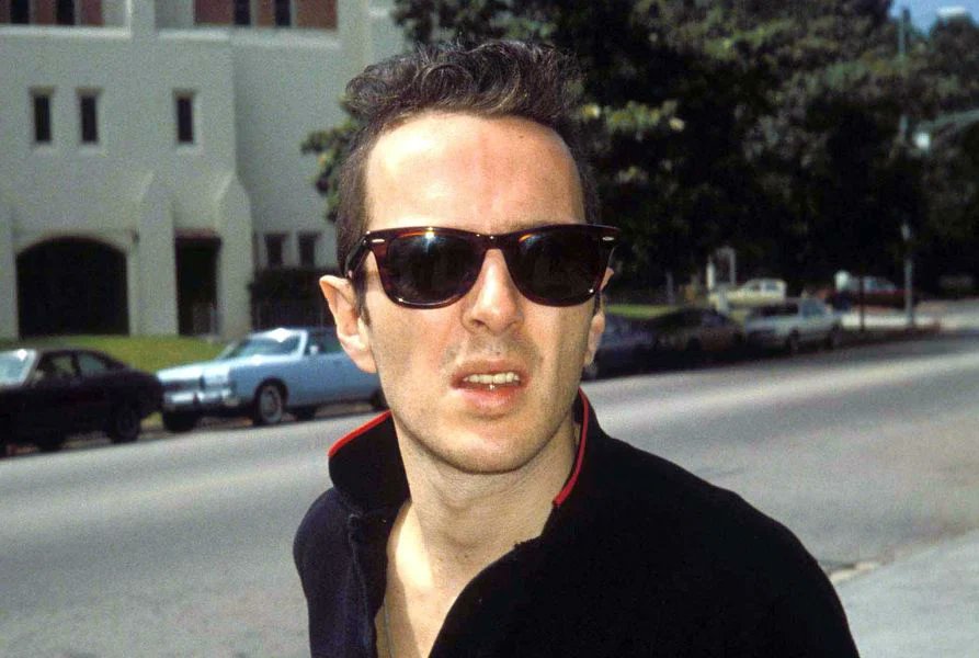 Hard to believe that the great Joe Strummer died 20 years ago today. Couldn't believe it then either. Would have loved to hear the records he was sharing at age 70, as well as the wisdom.