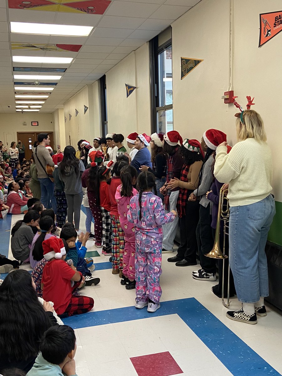 Edison School had some special visitors this week! Wishing everyone a happy and healthy holiday season.