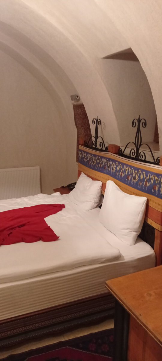 Gelde şimdi bu yatakta tek yat