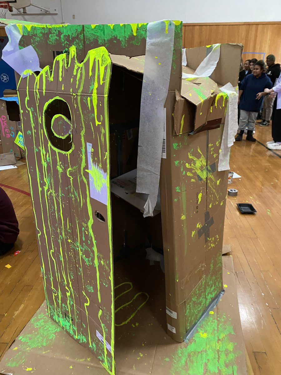 MS/HS Art Throwdown! How lucky are we to be able to sponsor an event like this for our art students?! Cardboard dwellings competition. #WarriorsAtWork <a href="/nysARTeach/">NYSATA</a> <a href="/LCSDOfficial/">Liverpool CSD Official - New York State</a> <a href="/BrettRWoodcock/">Brett Woodcock</a>