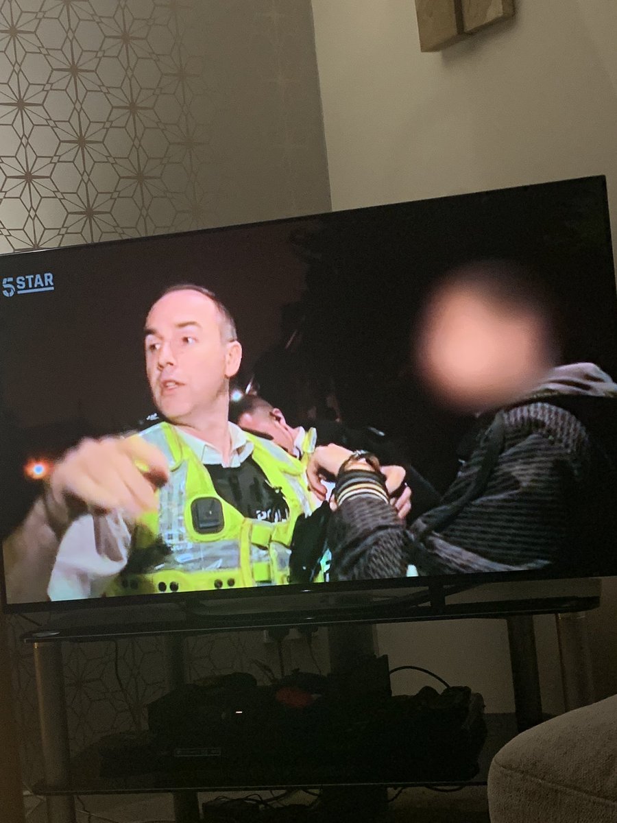 No better way to spend your 18th bday than watching old <a href="/DerbyshireRPU/">Derbyshire Roads Policing Unit</a> Police Interceptors episodes!!