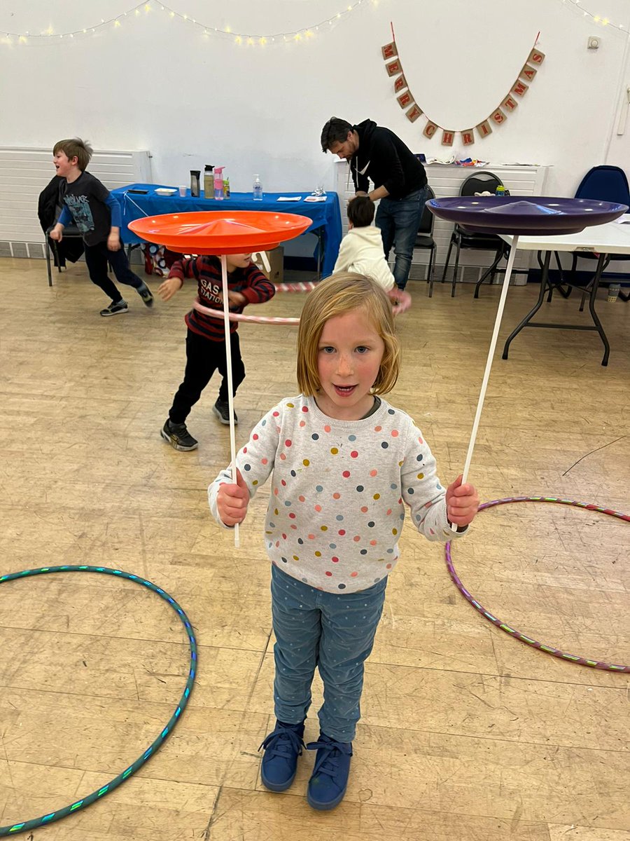 The Food Bus tweet media