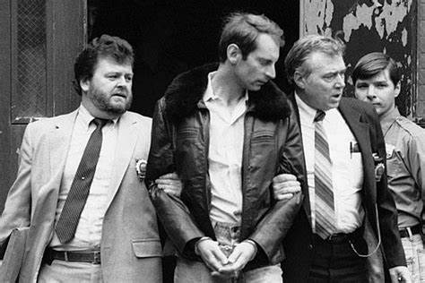 Charley58115169's tweet photo. 1984 12/22 New York City resident #BernhardGoetz shot four #Black youths on a Manhattan subway. Goetz claimed they were about to rob him.@elise_flowers https://t.co/IeZZyMDAOe