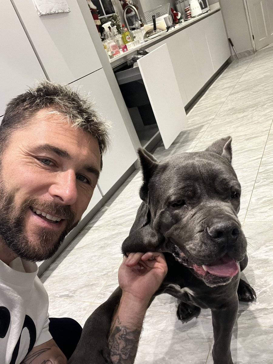 Charlie Austin tweet media