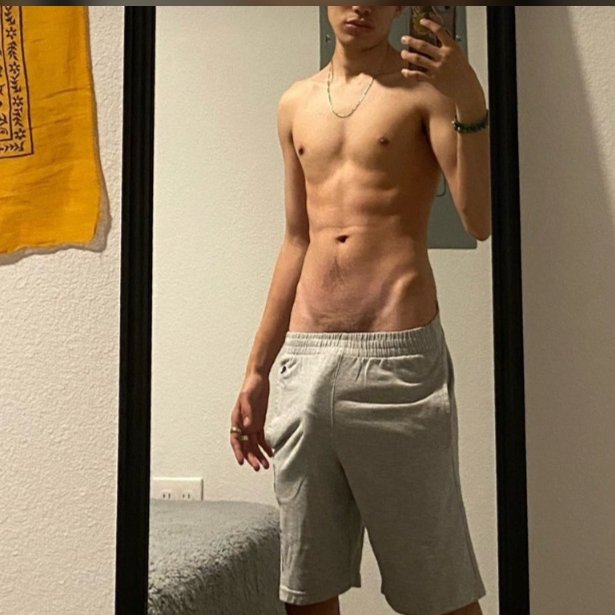 Joseph_TwinkBoy's tweet photo. Who reports in my area?🙈
#Hotline024 #onlyfans #model #bigcock #stripchatِ #boys #sensualpic #nude #exclusiveOF #onlyfanspromo #horny #assholesliveforever #gay #modelo #StripChat #fetish #gaysolo #explicitcontent #adultenterteinment #onlyfansbabe #bigcockvideos https://t.co/ZXetzkCWC6