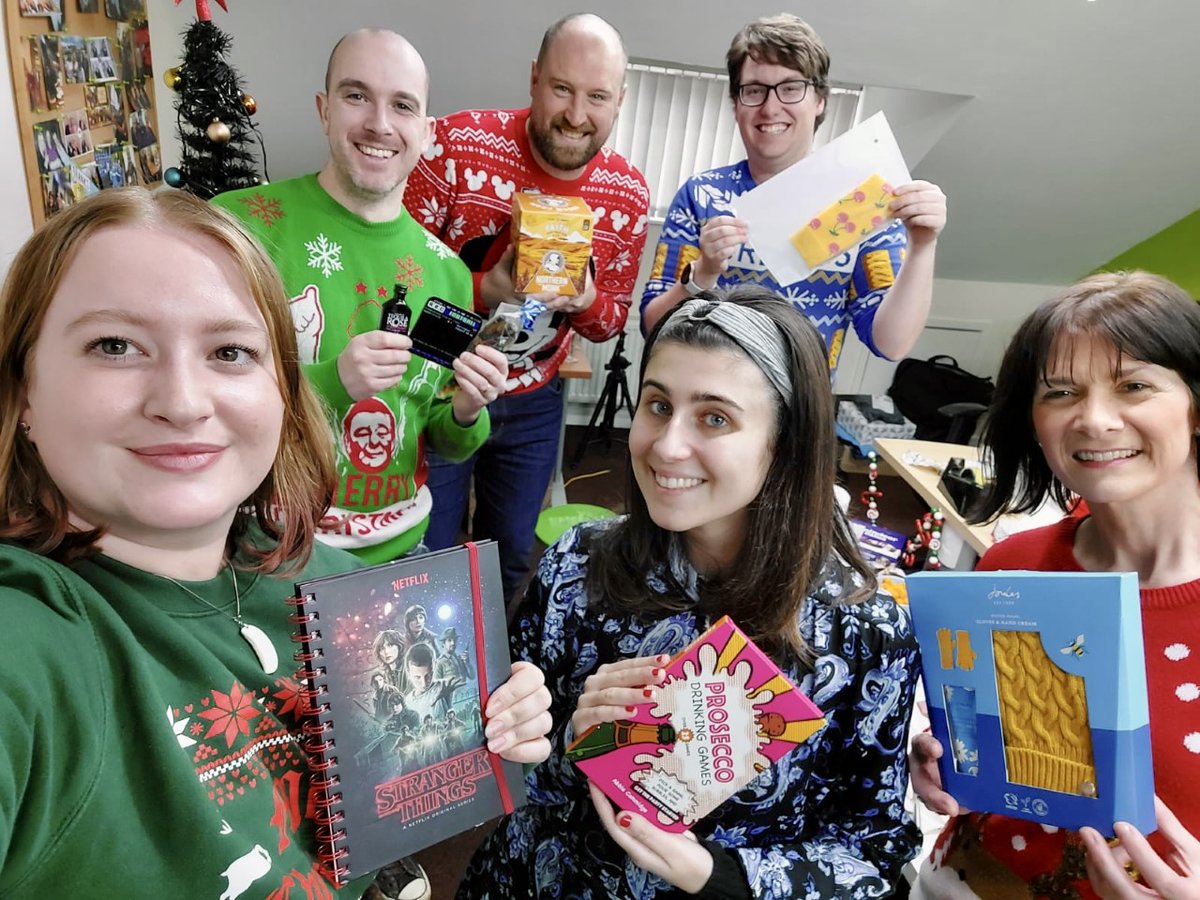 outwritepr's tweet image. Nadolig Llawen / Merry Chirstmas from Outwrite! ❄️🎄

Secret Santa visited the office today with plenty of presents for the team. 🎁 

It was brilliant to have everyone together before the break and a huge thank you to Jill for providing the festive food!