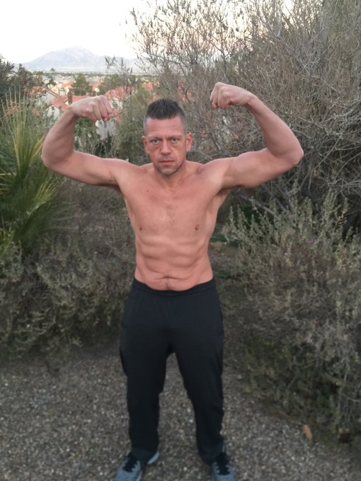 Hit it Hard, with me, during live broadcasts! https://t.co/g3cH3LmSqr<a href="/tag/mvsales"class="tags"><span>#mvsales</span></a><a href="/tag/mvboys"class="tags"><span>#mvboys</span></a>