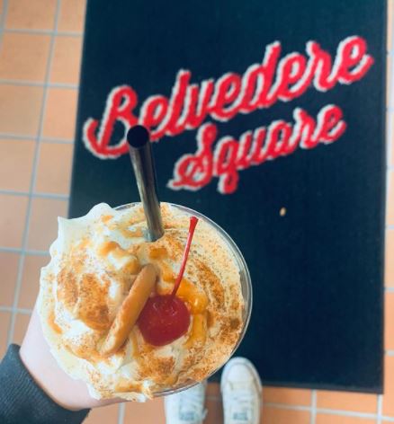 It might be freezing out, but Prigel Family Farm shakes are the perfect Thursday pick-me-up! 😋

#belvederesquare #thesquare #belvedere #northbaltimore #belvederesquaremarket #baltimorefoodmarket #prigelfamilyfarm #prigel #prigelbelvedere #icecream #milkshake #baltimoremilkshake