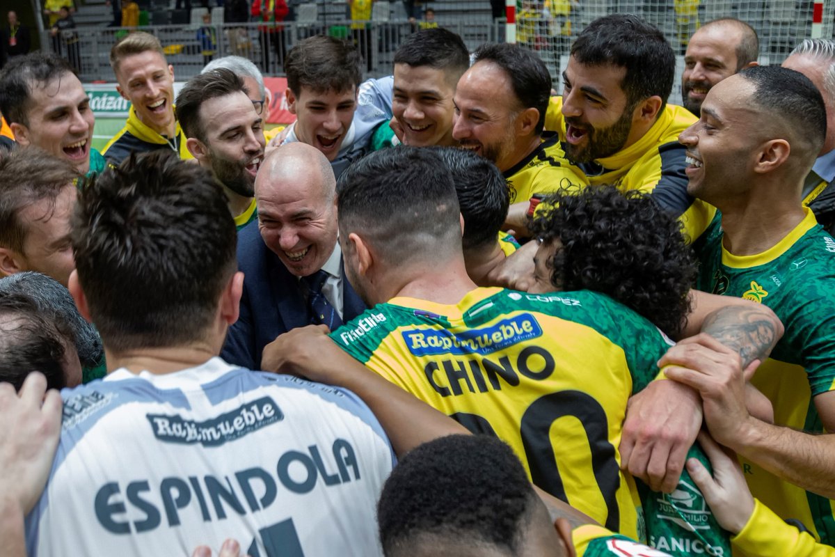 😍 Define 𝑭𝑬𝑳𝑰𝑪𝑰𝑫𝑨𝑫: #SomosJaén💛