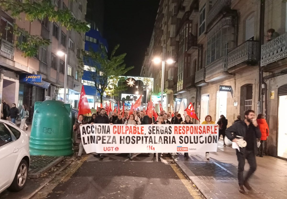 galizaCIG's tweet photo. ✊Persoal da limpeza hospitalaria de #Pontevedra maniféstase pola readmisión dunha compañeira
😤Acciona, a empresa concesionaria do servizo, despediu a traballadora tras unha baixa médica de longa duración
ℹ️ https://t.co/znWj6bsmKv
#Acciona #Montecelo #LimpezaHospitalaria https://t.co/xUvEEkdI6d