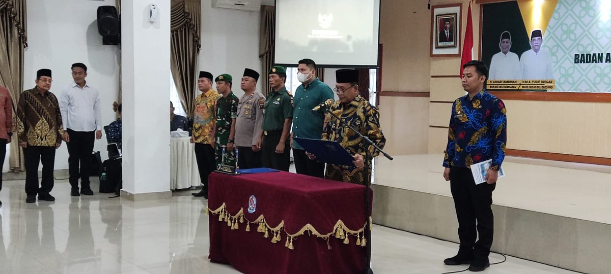 syarifuddinman6's tweet photo. BAZNAS DELI SERDANG https://t.co/5EaU3ebgsj