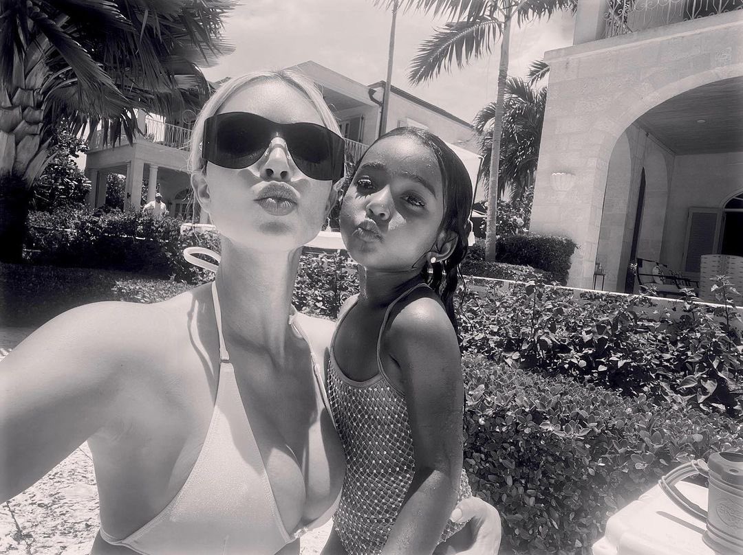 Kim Kardashian tweet media