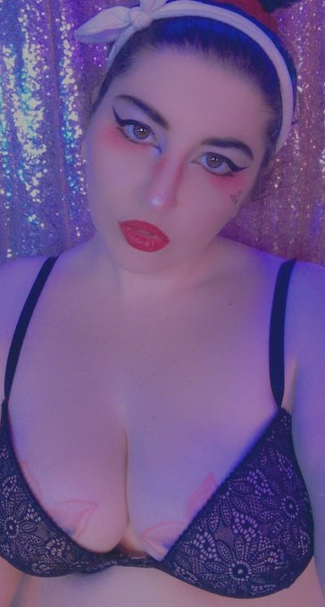 Happy Solstice 💋 https://t.co/SB8Nm1mvv8