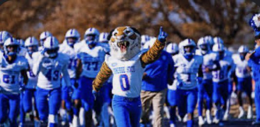 Blessed to receive an offer Tennessee State University <a href="/CoachPepPearson/">Pepe Pearson</a>
<a href="/CoachKBurns44/">Keith Burns</a>
<a href="/EddieGeorge2727/">Eddie George</a>
<a href="/coachtheronaych/">Theron Aych</a>
<a href="/MrKleanKutVA/">Keylon Mayo</a>