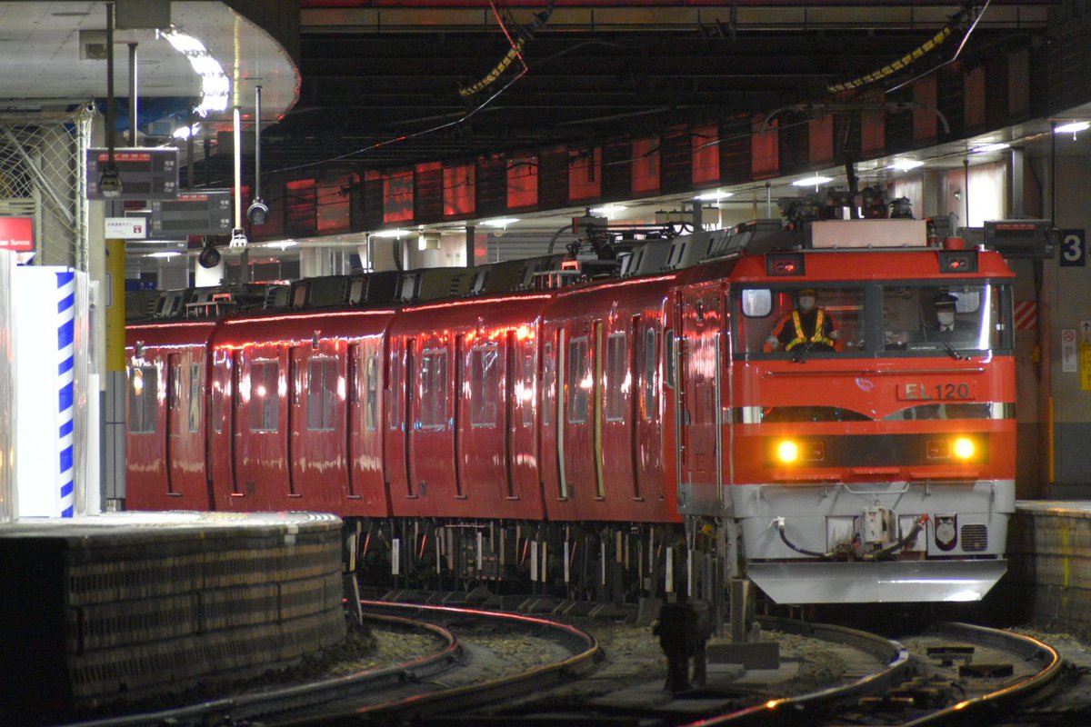 NNbH9VkRJxkmf0m's tweet photo. さようなら名鉄6000系6007F
6007F廃車回送
#6007F #廃車回送 https://t.co/S191lKTvFh