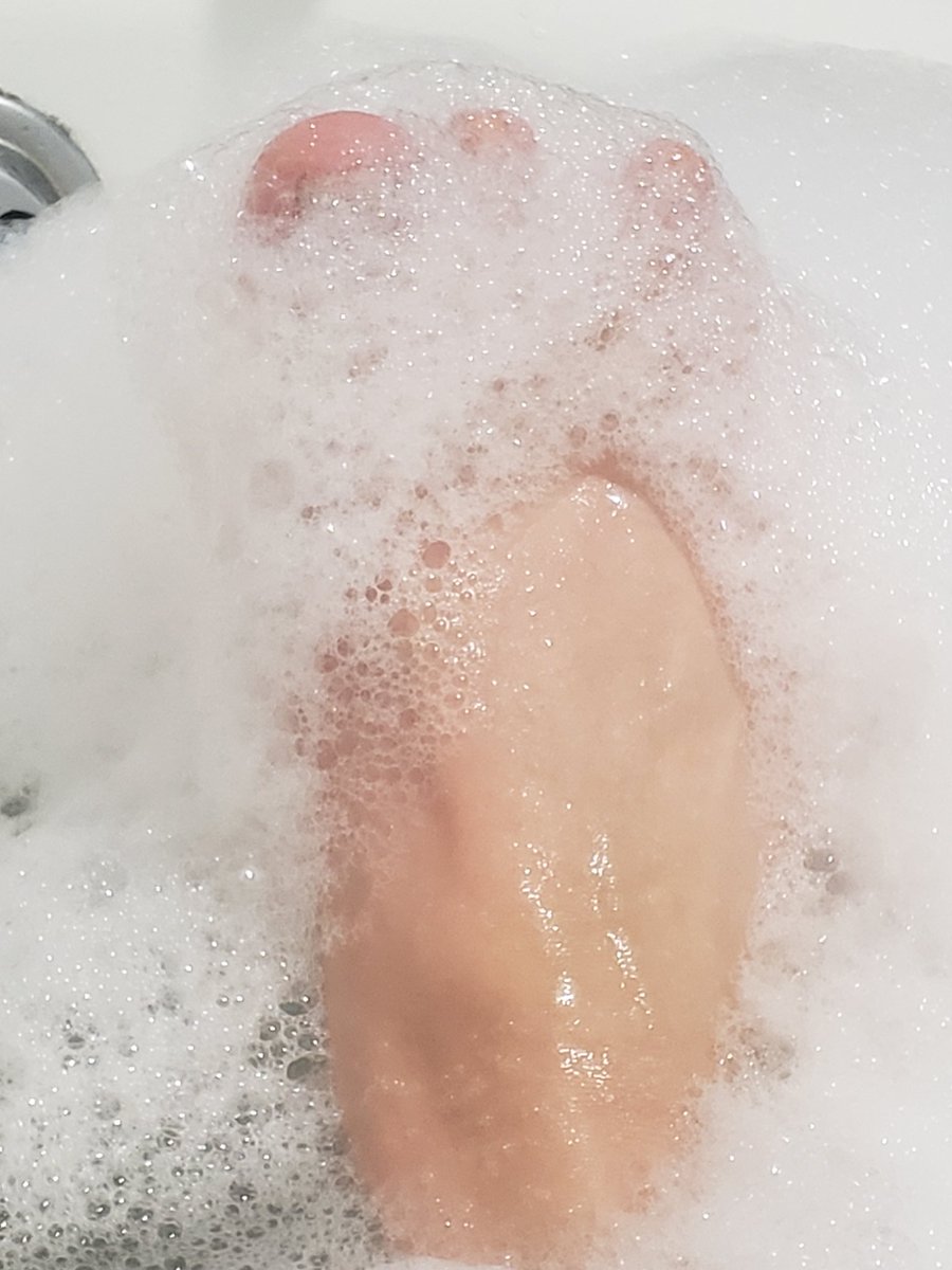 To see more than just bubbles please follow me <a href="/feetfinder/">FeetFinder.com</a>
 app.feetfinder.com/profile
👣💋
#sexyfeet #soles #footfreak #onlyfans #onlyfansbabe #baresoul101 #footgoddess #fetish #worship #sellingcontent #footfetısh #toes #fyp #foryourpage #bbw
