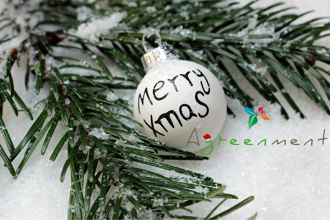 Agreenmentsrl's tweet photo. Buone Feste da Agreenment 
Vi auguriamo un Sereno Natale &amp; Felice Anno Nuovo 
Merry Christmas &amp; Happy New Year https://t.co/iXOWujltPz